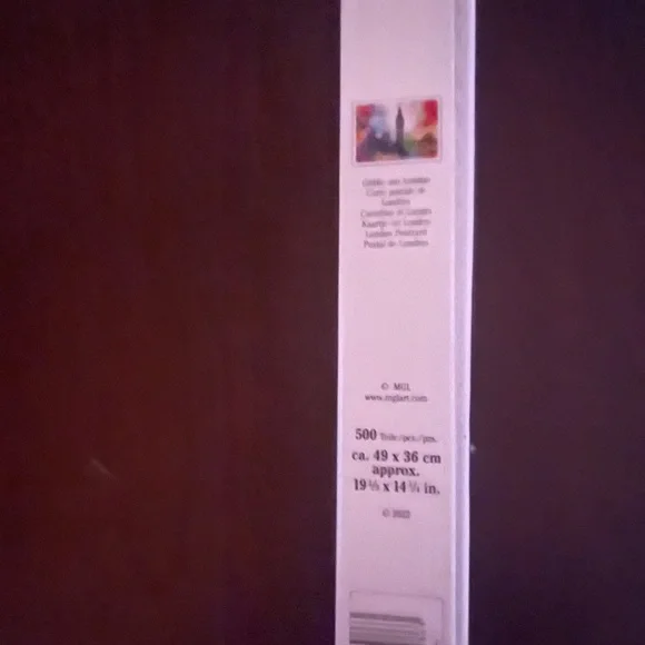 FREE!! Ravensburger Vibrant London Postcard Puzzle - 🧩 missing one piece - Picture 2 of 4